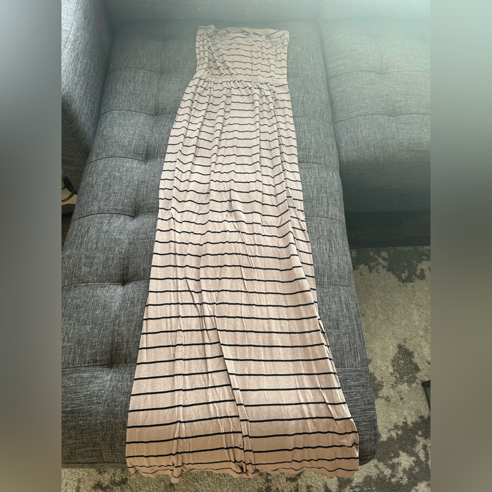 Forever 21 Beige and Black Striped Maxi Dress (S)
